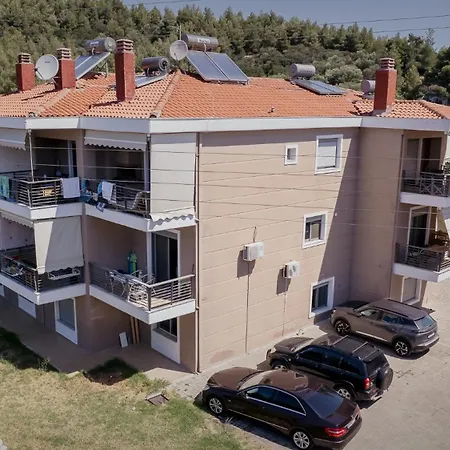 Cleo Sea Side Maisonette, * Toroni